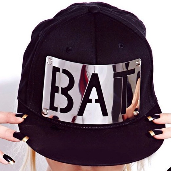 Forever 21 BATMAN hat - Picture 1 of 6